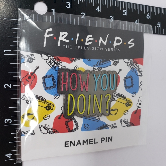 Friends TV Show How You Doin Enamel Pin Button - Picture 3 of 7